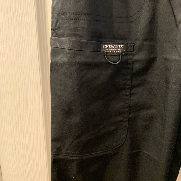 Revolution by Cherokee Workwear - Tapered Leg Drawstring Scrub Pants - Medium - Picture 2 of 8